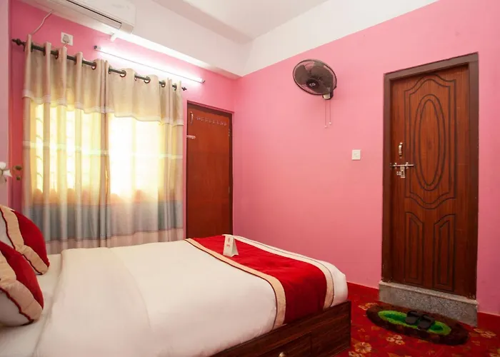 Oyo 195 Global And Hotel
